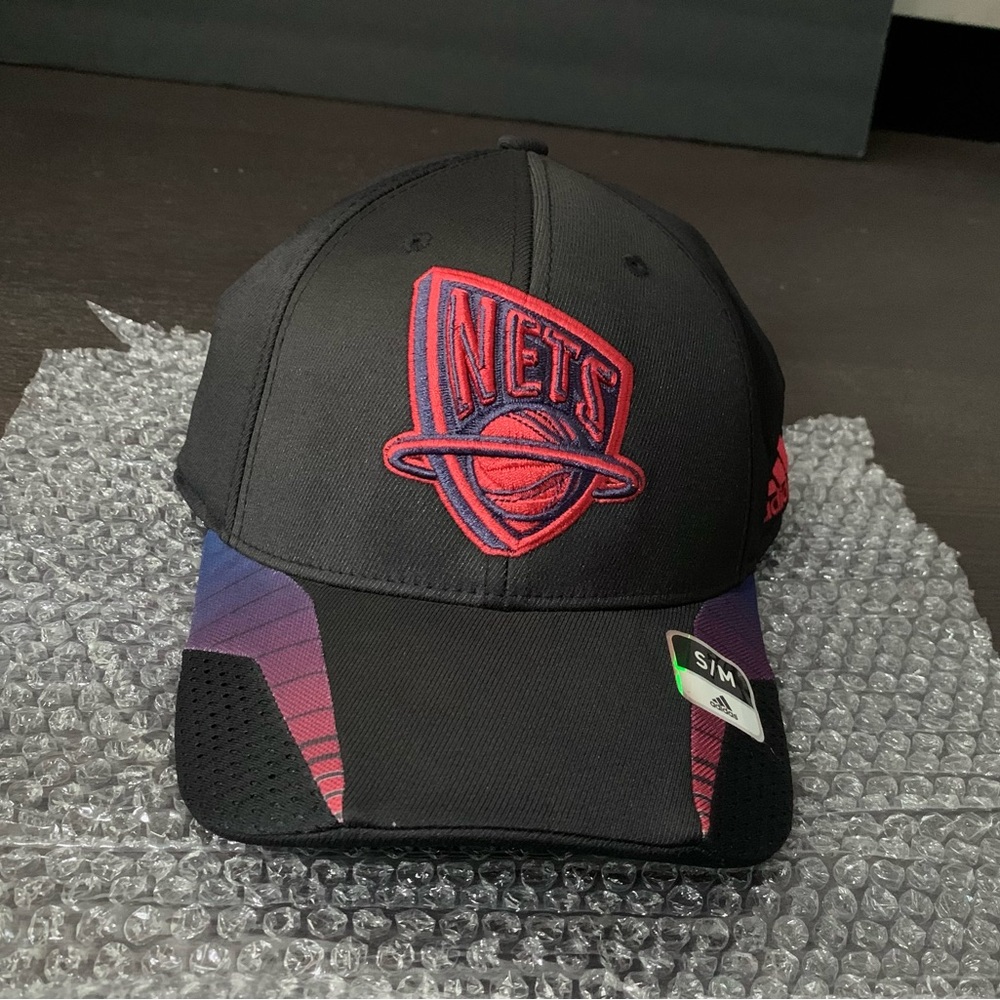 Vintage Adidas NBA Brooklyn Nets Hat Stretch Fit S/M New Blk/Red Cap